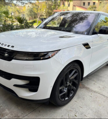 2023 Land Rover Range Rover Sport SE